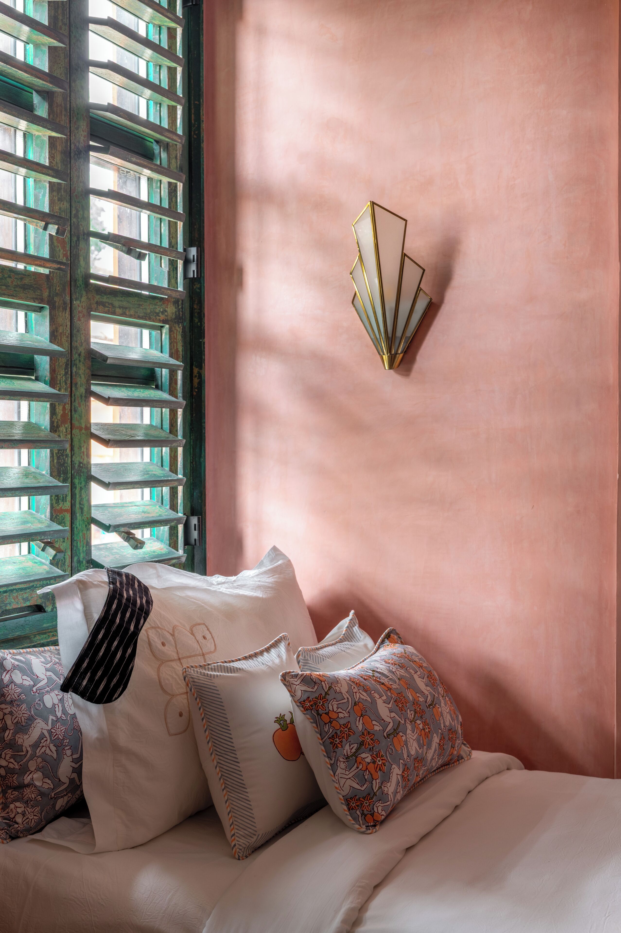 免费 WiFi、床单