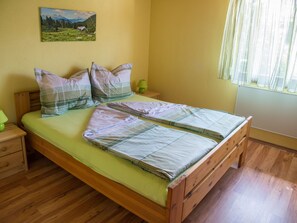 2 bedrooms, internet