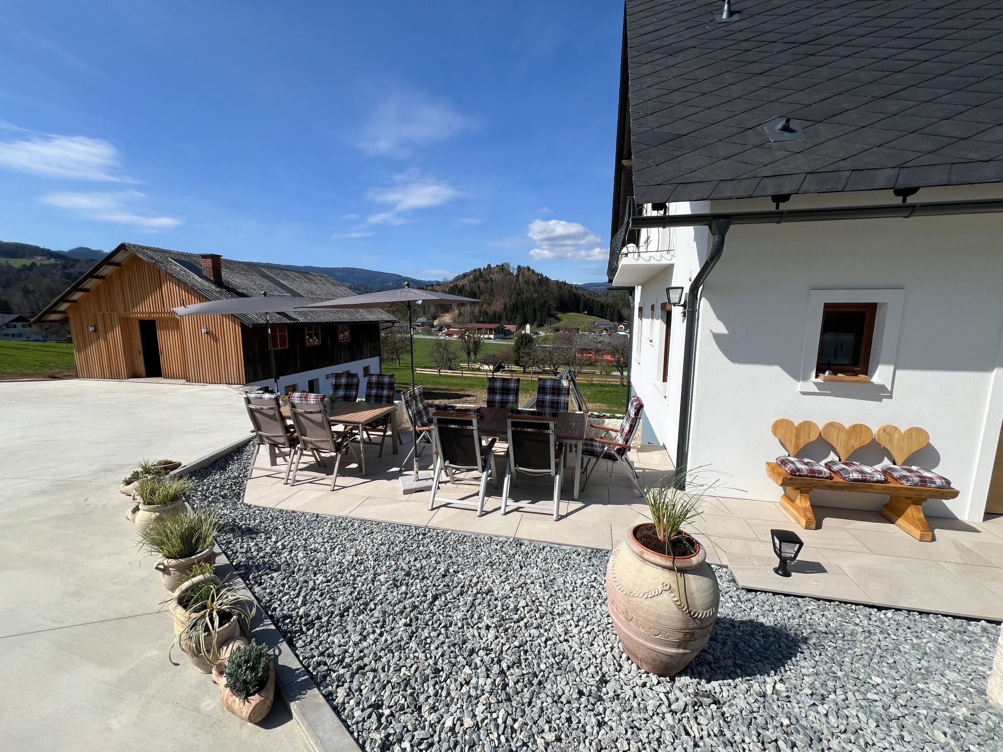 تناول الطعام بالخارج