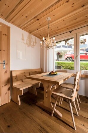 Dining - Superior Appartement Casa La Roda 1+2 by Interhome (Sedrun)