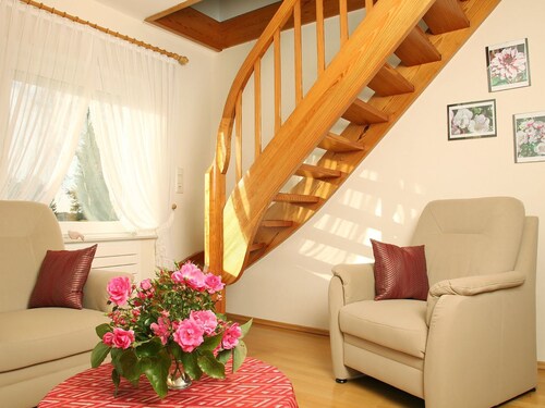 Komfortable Ferienwohnung mit großem Balkon by Interhome