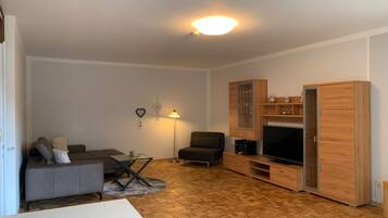 Fernseher, DVD-Player