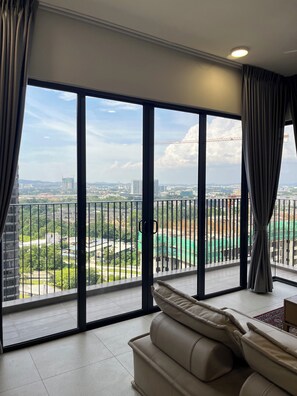 Interior - Modern 2BR Staycation - City View - Near Sunway (Subang Jaya)
