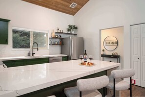 Fridge, microwave, oven, stovetop - The Drift at Firelight | Private Hot Tub + Walk to Town Center (Big Sky)