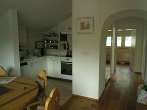 Fridge, oven, dishwasher, cookware/dishes/utensils - Grosszügige Dachwohnung mit Aussicht by Interhome (Savognin)