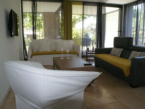 TV - Villa Casa Nera by Interhome (Serra-di-Ferro)