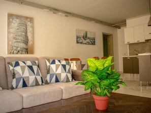 TV - "Seaside Spirit" mit Balkon by Interhome (Msida)