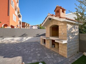 Terrace/patio - M Charmante Wohnung mit Gemeinschaftspool by Interhome (Podstrana)