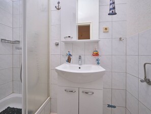 Towels - M Charmante Wohnung mit Gemeinschaftspool by Interhome (Podstrana)