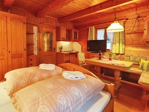 3 bedrooms, internet