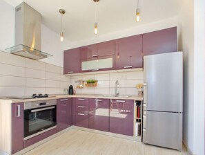 Fridge, microwave, oven, cookware/dishes/utensils - Große Wohnung in Bibinje mit Möblierter Terrasse by Interhome (Zadar/Bibinje)