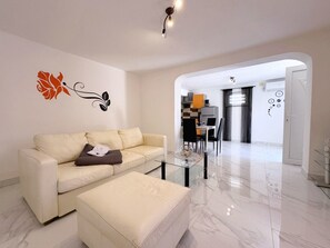 Living area - Apartment TOP 1 by Interhome (Polje)
