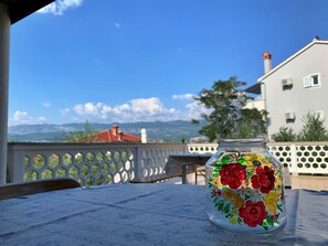 Outdoor dining - Wohnung Volaric by Interhome (Polje)