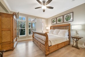 Desk, iron/ironing board, travel cot, WiFi - 2500Sqft Beachfront Condo | Heated Pool & Hot Tub (Holmes Beach)