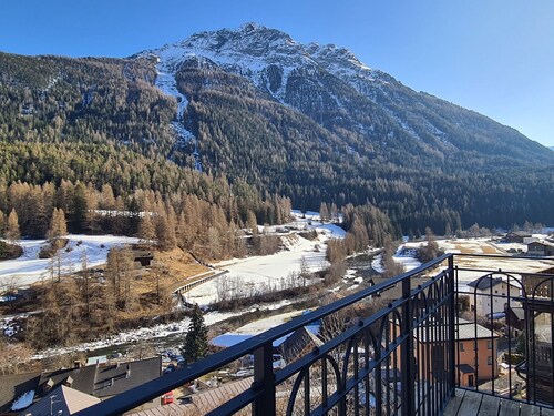 Wohnung mit atemberaubender Aussicht by Interhome