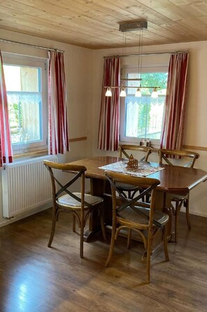 Dining - Bauernhof Fendrig  - neue Wohnung by Interhome (Schlatt - Haslen)