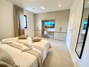Internet - Villa mit beheiztem Infinity-Pool und Massagedüsen by Interhome (Podstrana)