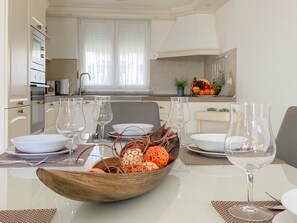 Dining - "Hanna" mit privatem Pool by Interhome (Novigrad (Istra))