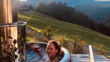 Bain à remous extérieur