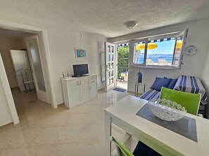 Interior - Wohnung mit Terrasse, Grill, Parkplatz by Interhome (Novi Vinodolski)