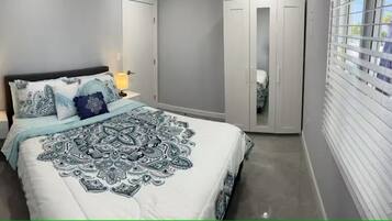 Strygejern/strygebræt, Wi-Fi, sengetøj