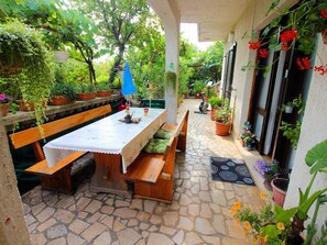 Outdoor dining - "Pljesa Jasna" mit Terrasse by Interhome (Novi Vinodolski)