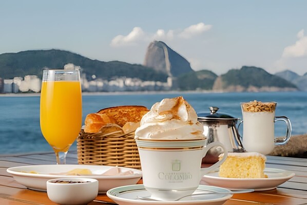 Apartment | Outdoor dining - 3 Minutos da Praia - Pedra do Arpoador (Rio de Janeiro)