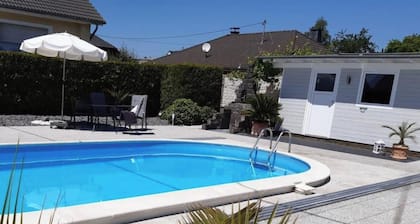 Sandra´s Ferienwohnung mit Pool by Interhome