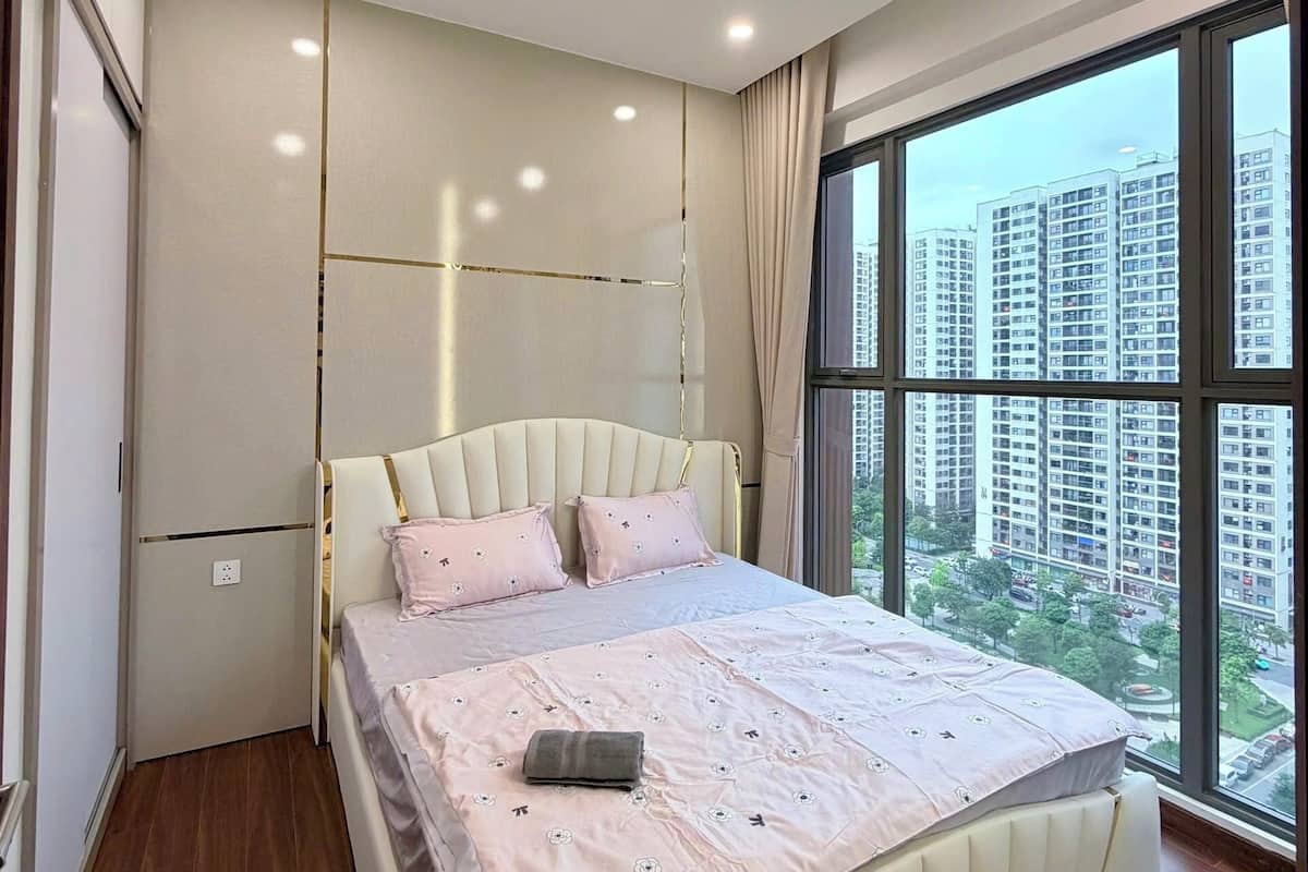 Luxury Apartment | Free WiFi, bed sheets