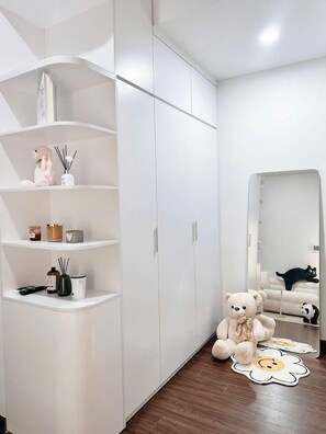 Deluxe Studio, City View | Free WiFi, bed sheets - Sunny Residence (Ha Noi)