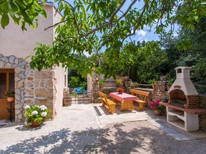 Outdoor dining - Gemütliches Steinhaus Nonna Stara by Interhome (Polje)