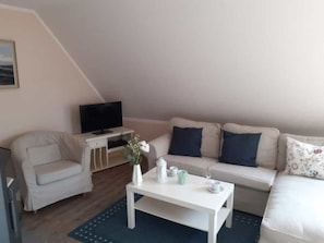 TV, fireplace, DVD player - Appartement in Nindorf mit Garten by Interhome (Meldorf)