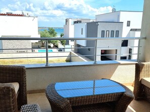 Property grounds - Bezaubernde Ferienwohnung mit gemeinsamem Pool by Interhome (Privlaka)