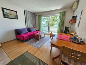 Living area - Appartement mit Balkon und Meerblick by Interhome (Novi Vinodolski)
