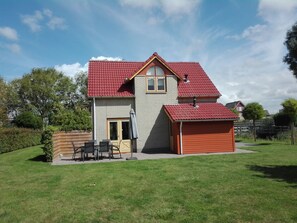 Exterior - Einmalige, ruhige Ferienvilla im Grünen by Interhome (Hoofdplaat)