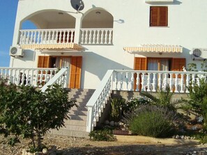 Exterior - Apartment mit Meerblick by Interhome (Pag/Zubovići)
