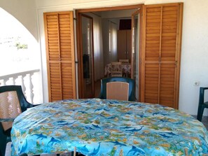 Dining - Apartment mit Meerblick by Interhome (Pag/Zubovići)