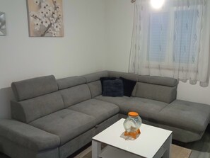 TV, fireplace - "Waldhaus" in der Nähe des Strandes by Interhome (Rab/Kampor)