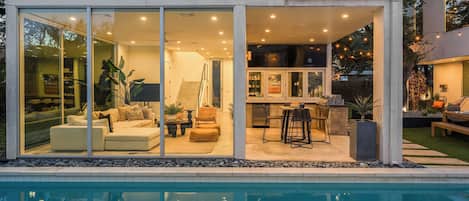 Casa (Multiple Bedrooms) | Interior