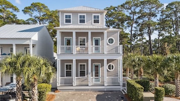 House (4 Bedrooms) | Front of property