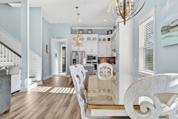 House (4 Bedrooms) | Interior