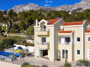 Exterior - Villa "Lilly" mit Infinity-Pool by Interhome (Podgora)