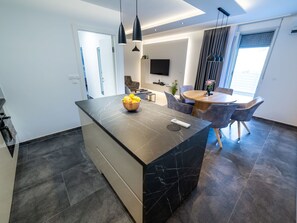 Dining - Luxus-Wohnung Riela by Interhome (Dragovode)