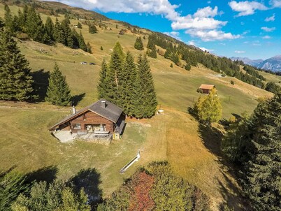 Chalet "Paradiesli" by Interhome