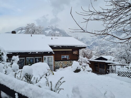 Chalet Haus (bei Einfahrt grosser Nussbaum ) by Interhome