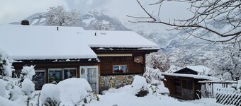 Chalet Haus (bei Einfahrt grosser Nussbaum ) by Interhome