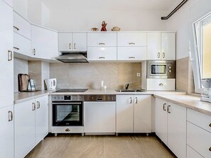 Fridge, microwave, oven, dishwasher - Haus La Dostana by Interhome (Crikvenica/Dramalj)
