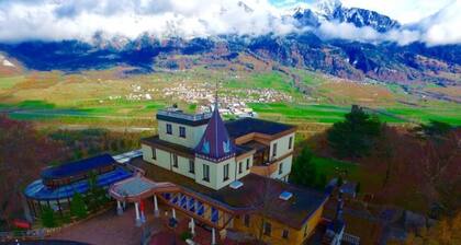 Ganzes Schloss Hotel Wartenstein inkl. Restaurant by Interhome