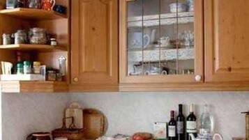 Réfrigérateur, four, lave-vaisselle