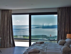 Internet - Ferienvilla "Villa Melody" mit privatem Pool by Interhome (Bast)